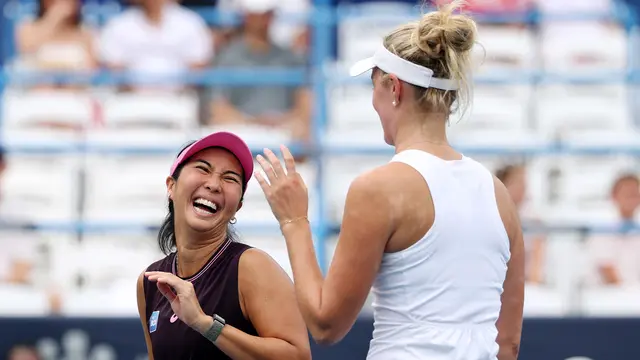 Aldila Sutjiadi dan Erin Routliffe