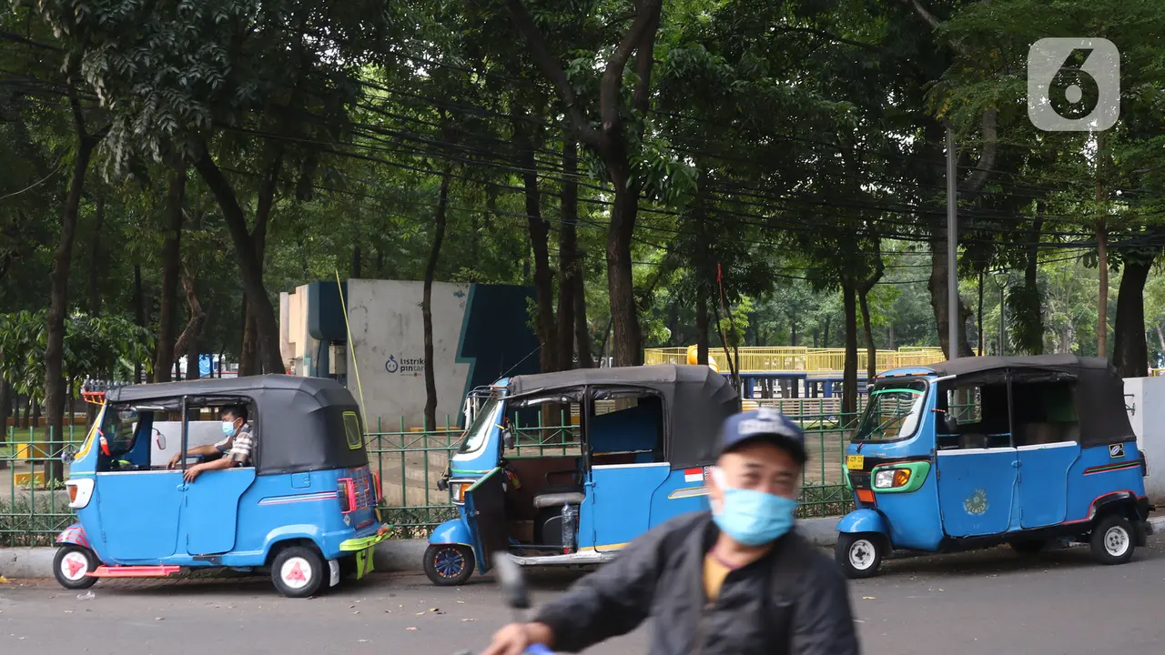 Nasib Pengemudi Bajaj di Tengah Pemberlakuan PPKM Darurat