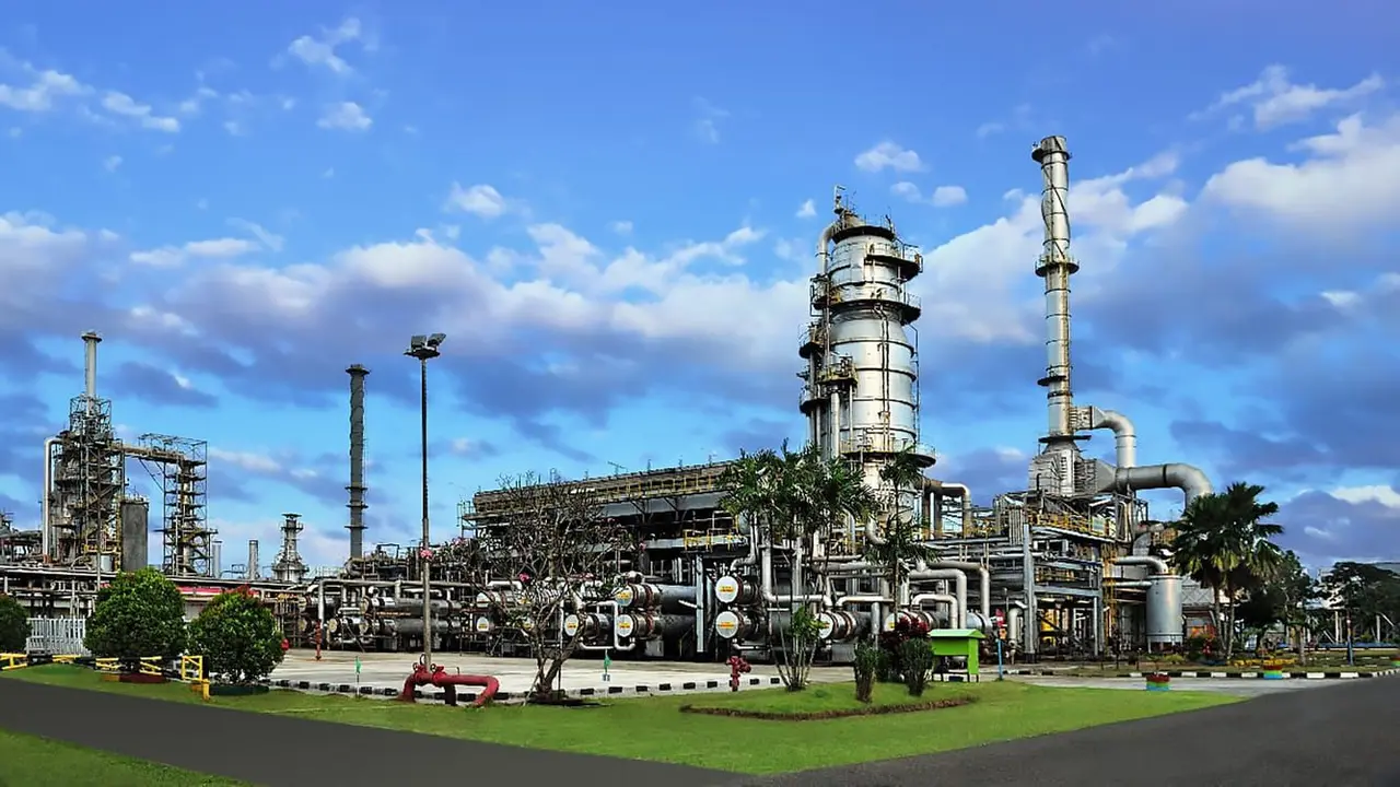 PT Kilang Pertamina Internasional Refinery Unit III Plaju (Kilang Pertamina Plaju) catatkan produksi yang lampaui target sepanjang triwulan pertama 2022. (Dok Pertamina)