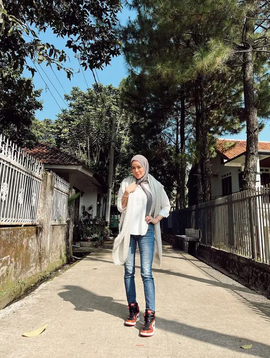 <p>Olla Ramlan (Instagram/ollaramlan)</p>