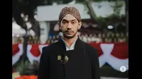 Reza Rahadian berbalut busana khas pangeran Jawa karya KRATON Auguste Soesastro (Foto: Arman Febryan via hagaipakan on Instagram)