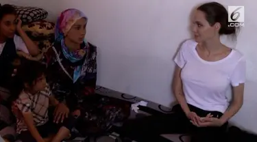 Komisaris Khusus PBB untuk Urusan Pengungsi (UNHCR), Angelina Jolie, kembali ke Irak utara bulan lalu untuk bertemu dengan para pengungsi yang melarikan diri dari Suriah dan sekarang tinggal di Irak.