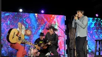 Red Hot Chili Peppers tampil di Santa Monica, California (24/10/2019). (AFP/Joshua Blanchard)