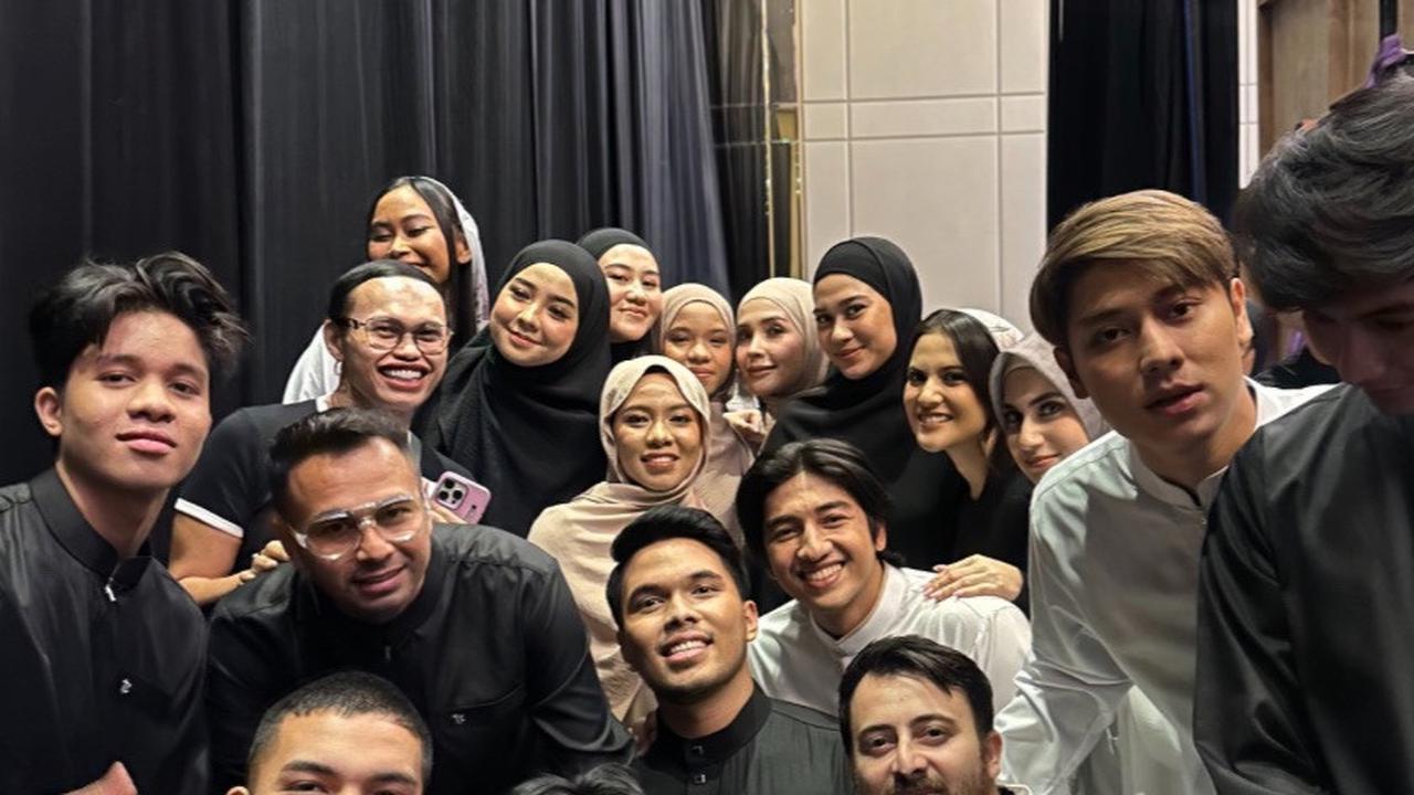 Bertabur Bintang, Intip Peluncuran Brand Fashion Muslim Thariq Halilintar dan Harris Vriza