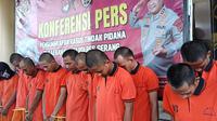 12 Pelaku Rudapaksa di Serang Ditangkap. (Liputan6.com/Yandhi Deslatama)