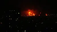 Serangan Israel Hantam Depot Minyak Iran Pertama Kalinya Sejak Perang Dimulai