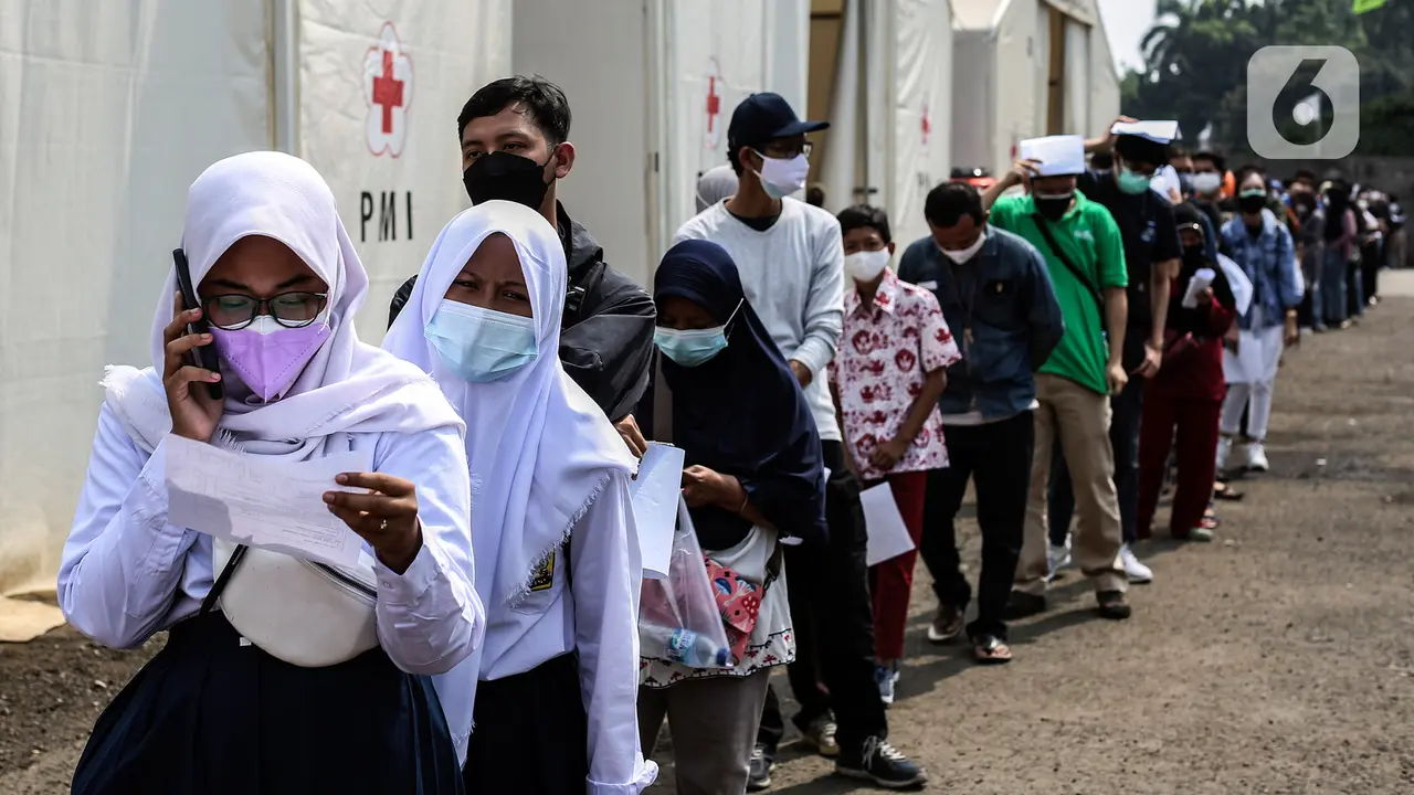 PMI Gelar Vaksinasi untuk Pelajar dan Masyarakat Umum