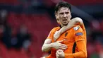 Striker Belanda, Steven Berghuis melakukan selebrasi usai mencetak gol pertama Belanda ke gawang Latvia dalam laga Kualifikasi Piala Dunia 2022 Zona Eropa Grup G di Johan Cruijff Arena, Amsterdam, Sabtu (27/3/2021). Belanda menang 2-0 atas Latvia. (AFP/Maurice van Steen/ANP)