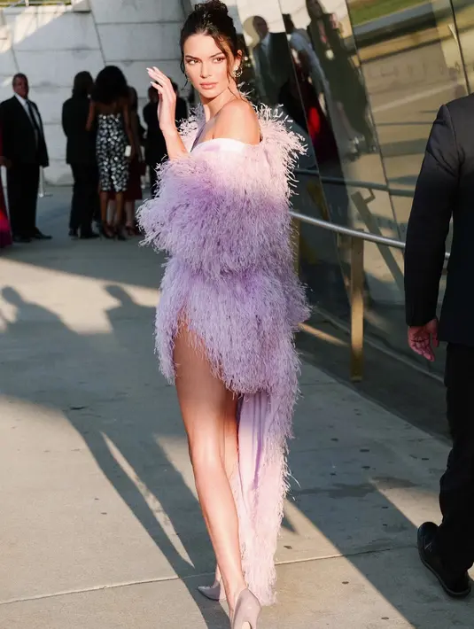 Ternyata Kendall Jenner bertemu dengan salah satu orang yang membenci keluarganya. (instagram/kendalljenner)