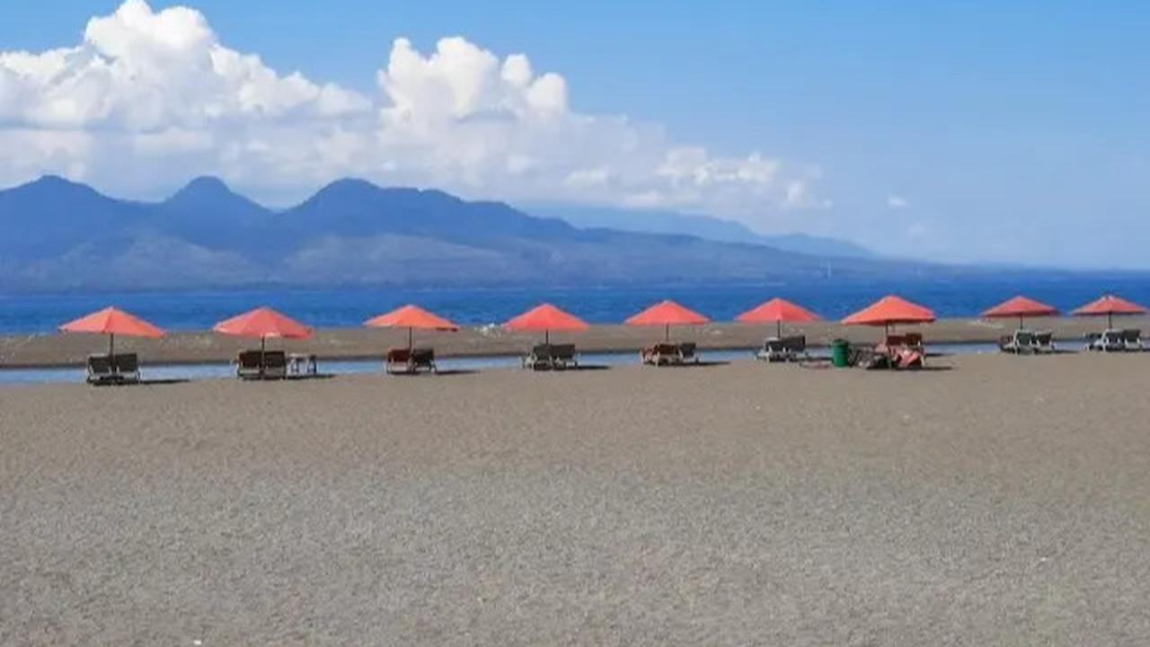 Pantai Boom Banyuwangi