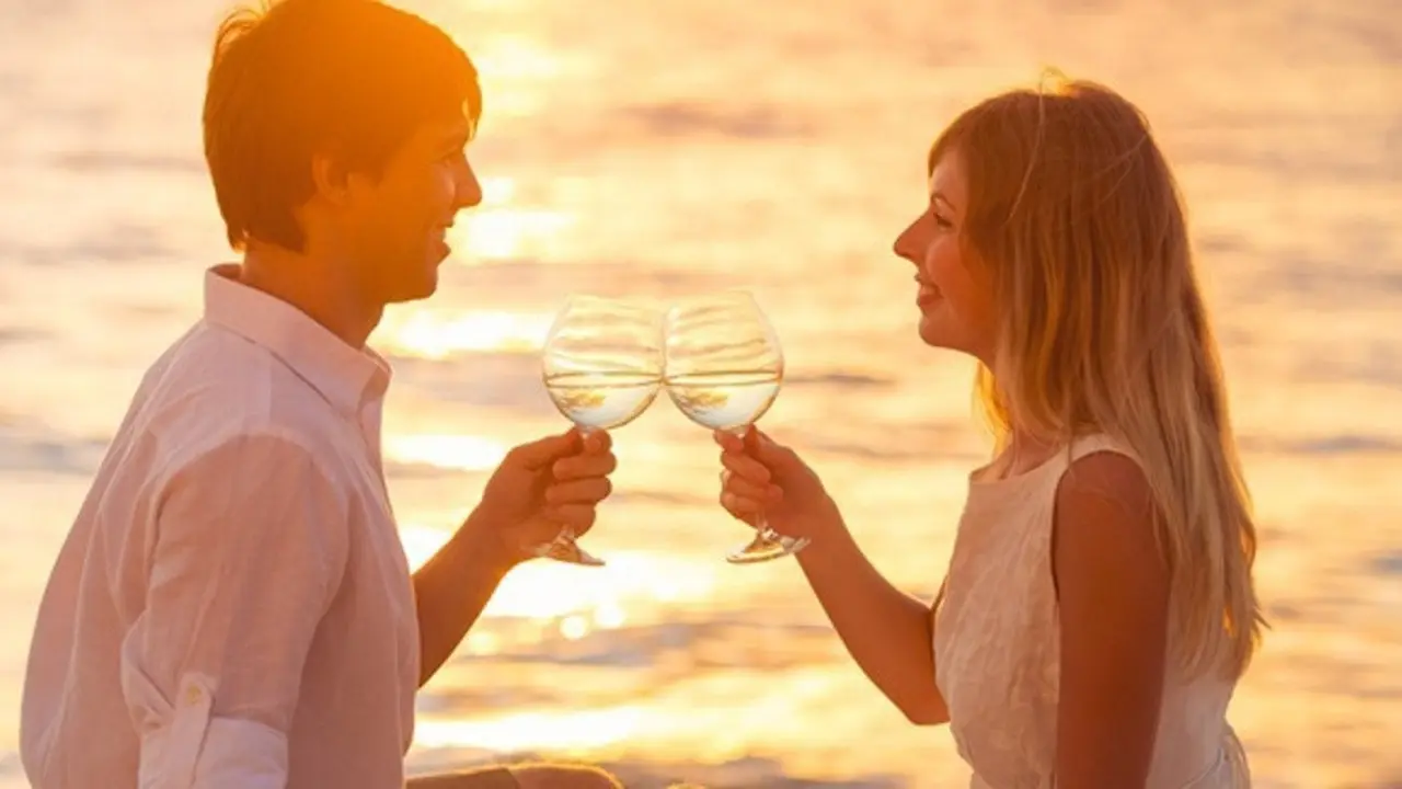 [bintang] Kalau Kata Zodiaknya, Cowok Bakal Jatuh Cinta sama Tipe Cewek Begini