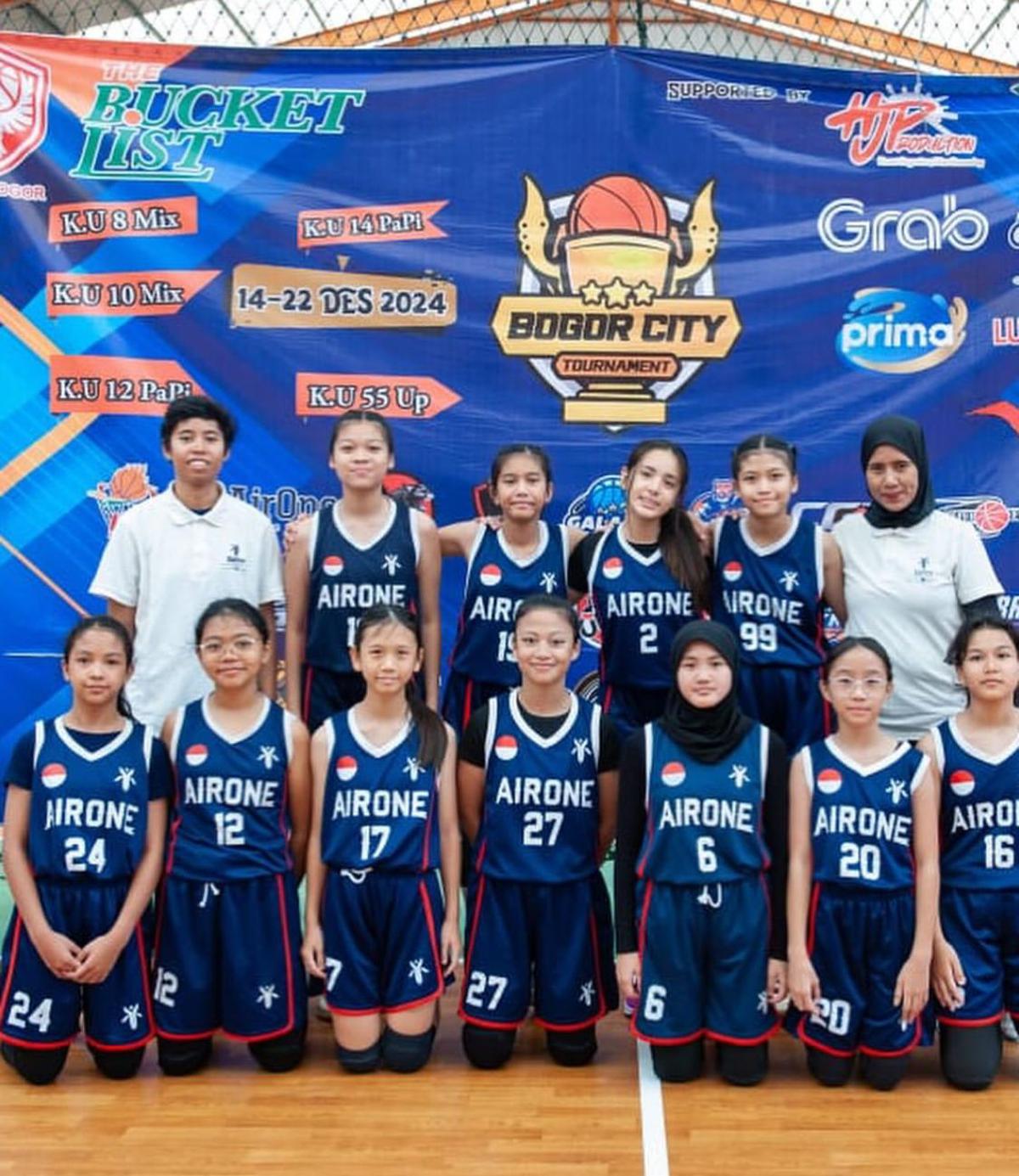 7 Potret Mikhayla Bakrie Main Basket, Paras Cantiknya Disebut Duplikat Nia Ramadhani