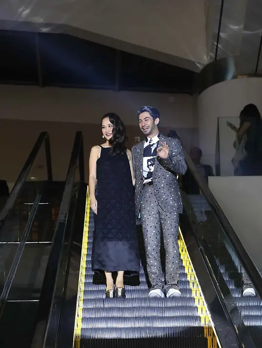 Banyak netizen yng memuji kemampuan akting Reza Rahadian dan Bunga Citra Lestari. Mereka pun bersifat profesional dalam menyuguhkan aktingnya. (Nurwahyunan/Bintang.com)