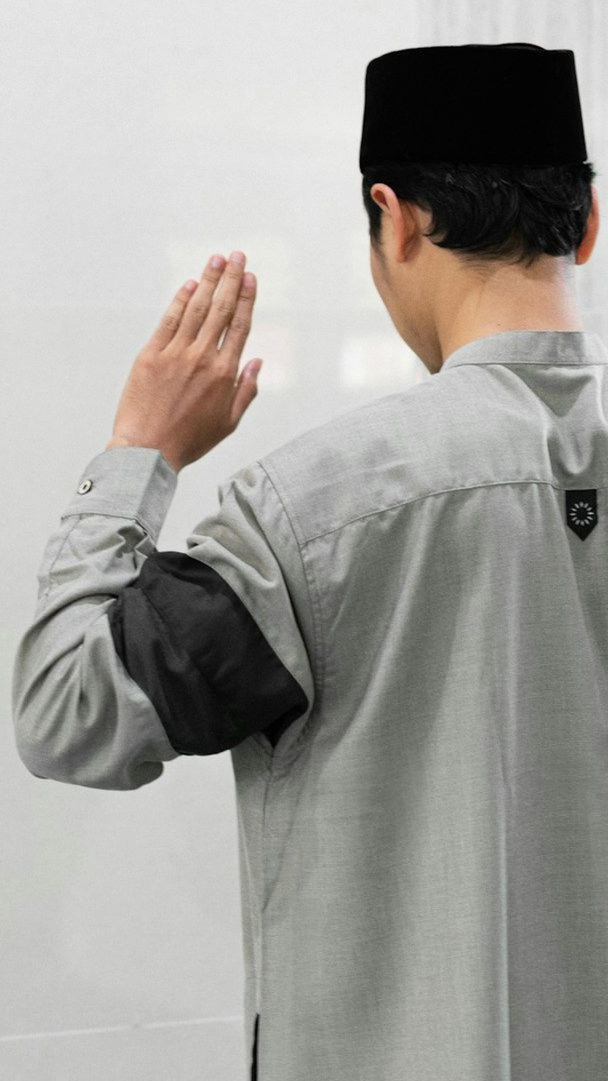 1. Salat Berjemaah<br>