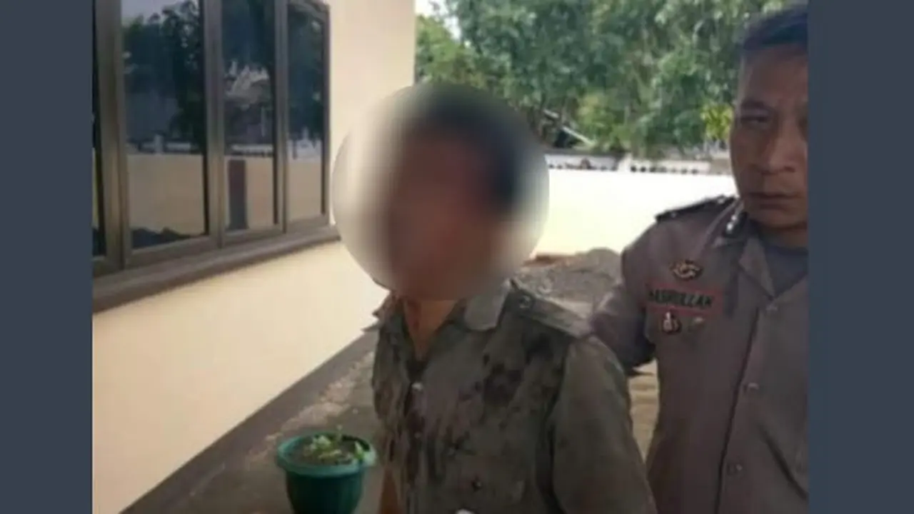 Petugas kebersiahan SMPN 2 Galesong Selatan saat melapor ke pihak kepolisian (Istimewa/Fauzan)