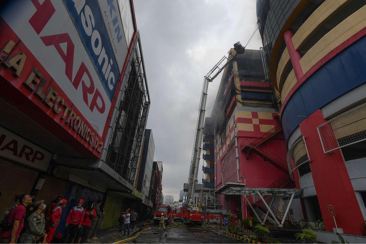 Kebakaran Glodok Plaza