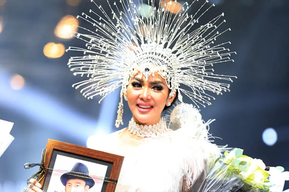 [Bintang] Syahrini