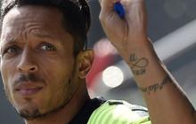 Tinggalkan Barca, Adriano tuju Inter?