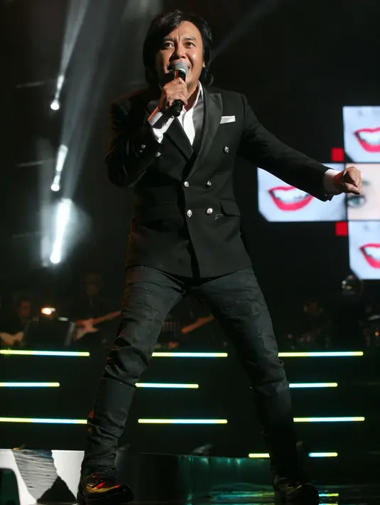 "Terus terang ini melebihi yang saya harapakan. Penonton stay, penonton energinya luar biasa, dan ternyata ditonton oleh banyak orang di selurah Indonesia, trending di twitter itu membuat bangga untuk saya," kata Ari Lasso. (Nurwahyunan/Bintang.com)