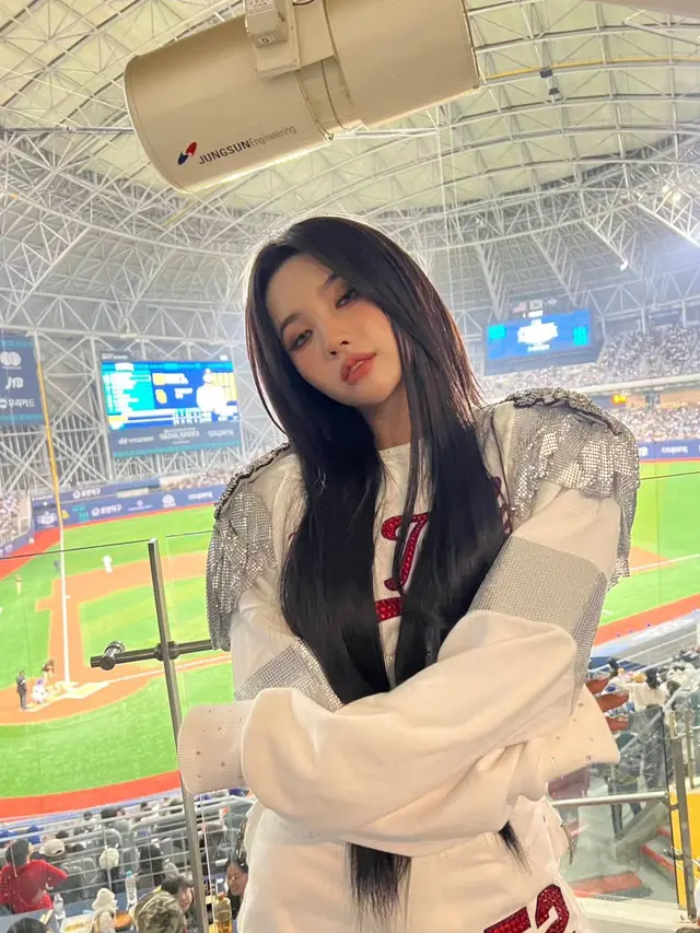 Jeon Soyeon (G)I-DLE. (Instagram/ tiny.pretty.j)