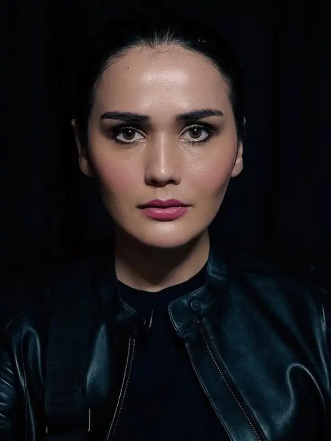 [Fimela] Penampilan tanpa Makeup Senk Lotta