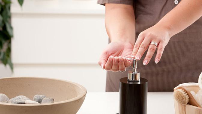 Yuk Buat Hand Sanitizer dari Bahan Bahan Alami Beauty 