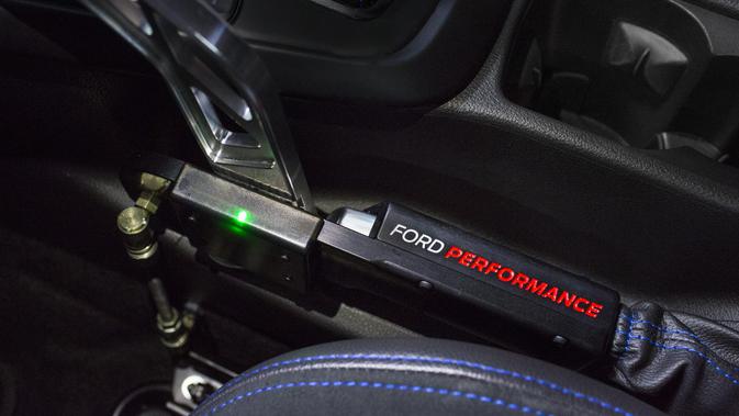 Jangan Pakai Rem Tangan Saat Setop Di Lampu Merah Otomotif Liputan6 Com