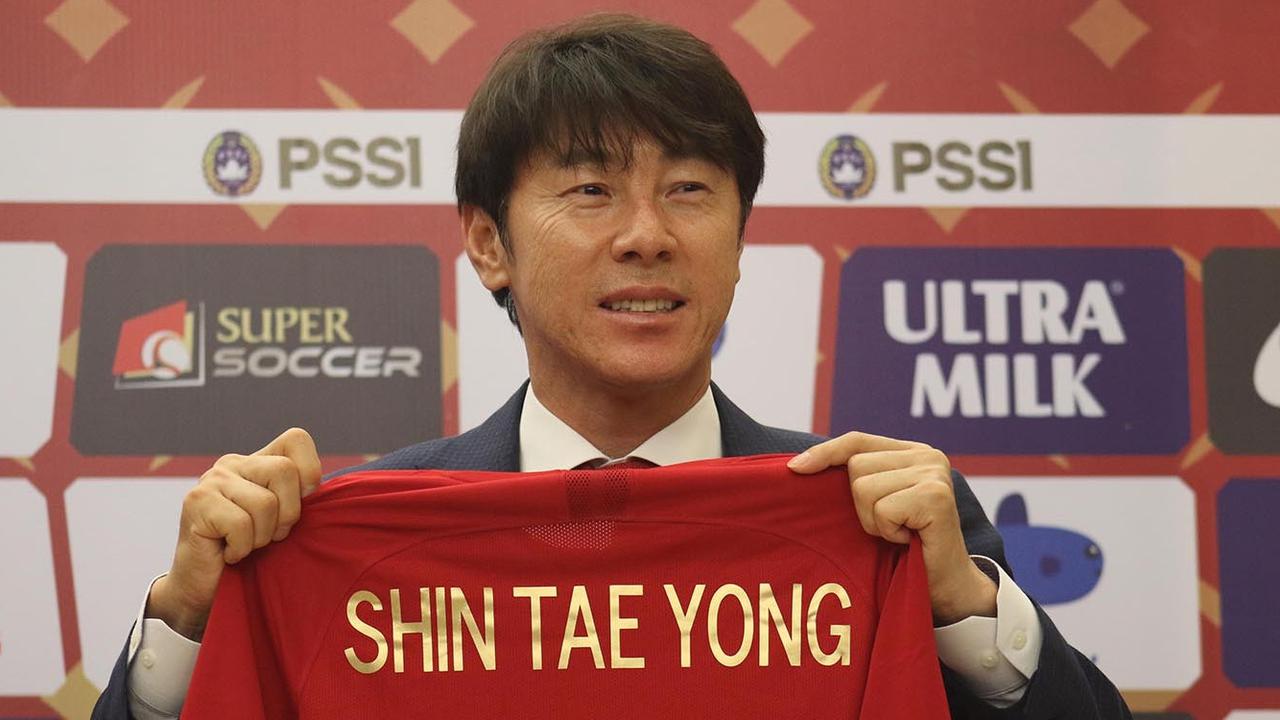 Potret Shin Tae-yong Nonton Liga 1 Bersama Staf, Ternyata 3 Hari Sebelumnya PSSI Sudah Wawancara Pelatih Baru