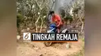 Dua remaja asal Pasuruan, Jawa TImur membuat kehebohan di sosial media dengan mengendarai sepeda motor di atas kuburan.