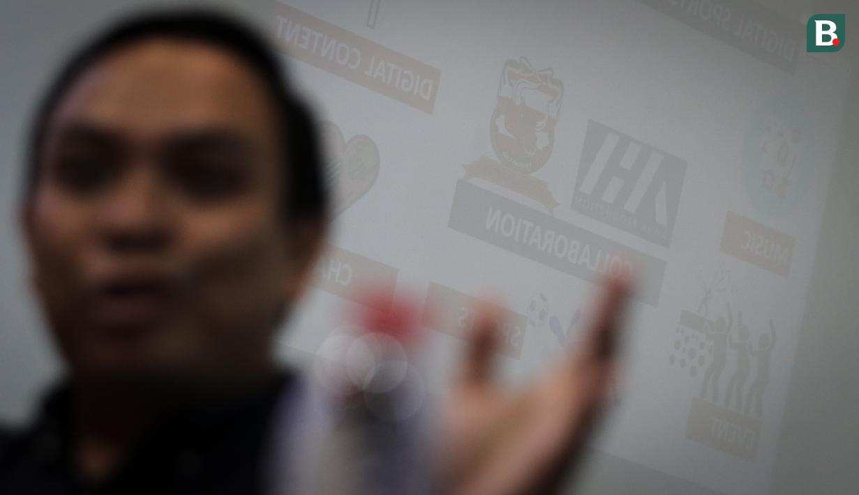 <p>Senior Consultant Primestar Communication, Rizal Jefrisani memberikan pernyataan saat kunjungan Digital Business Consultant untuk Madura United ke kantor Bola.com di Gondangdia, Jakarta, Senin (30/05/2022). (Bola.com/Bagaskara Lazuardi)</p>