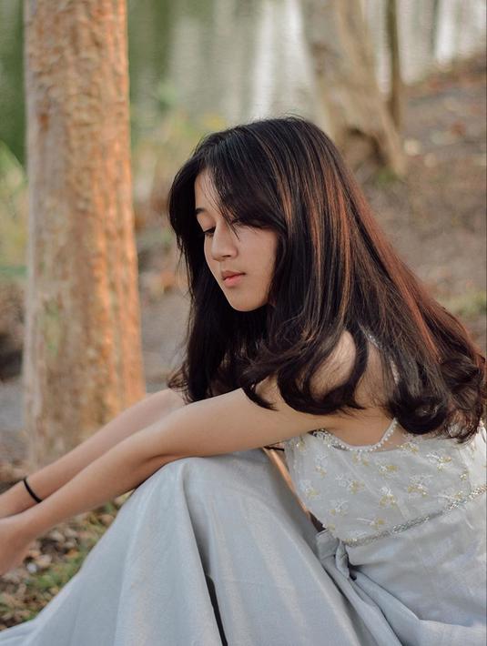 Meski baru menjadi peserta Insonesian Idol, Keisya sudah memiliki banyak penggermar. Hal itu terlihat dari akun Instagramnya, ia memiliki 116 ribu pengikut. (Liputan6.com/IG/@bennignt_)