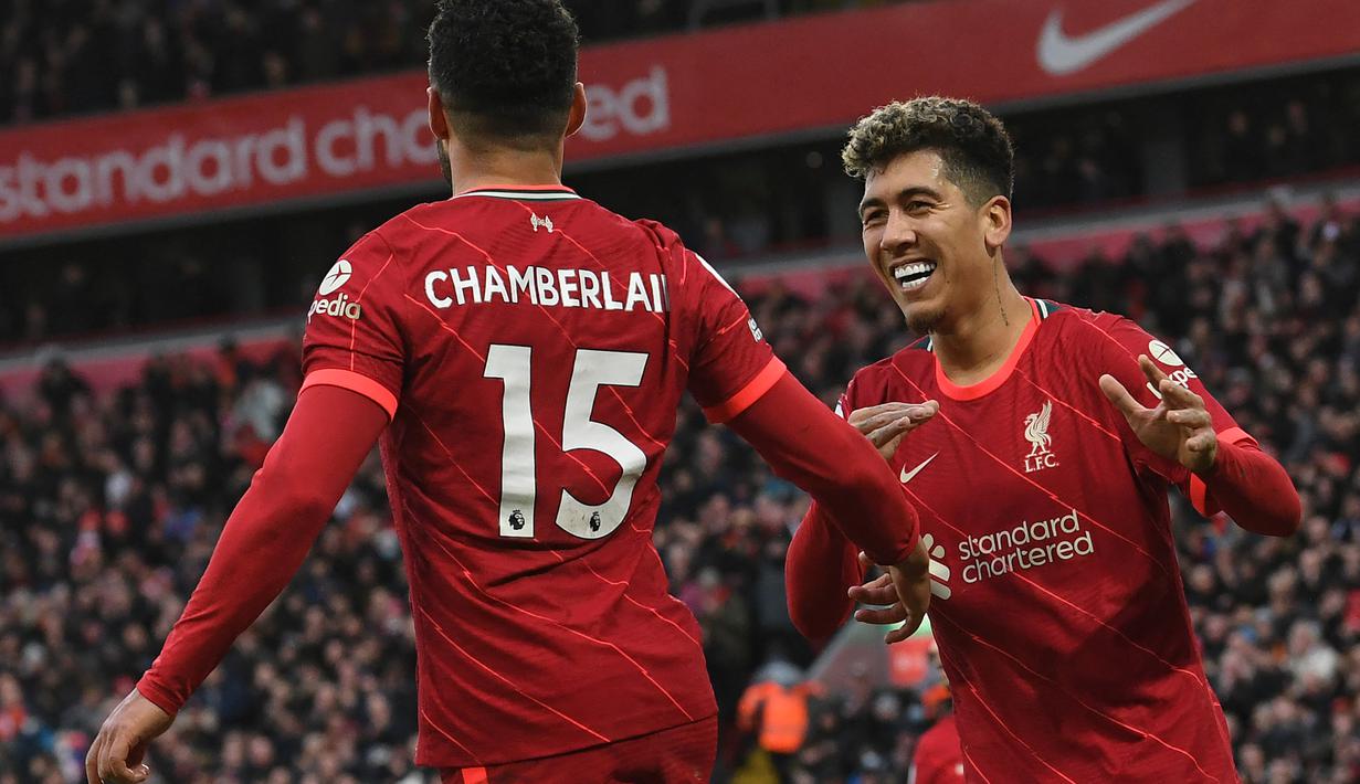 Dalam beberapa musim terakhir di Liga Inggris, Brasil banyak mendataangkan para pemain untuk berkompetisi dalam salah satu liga terbaik di dunia tersebut. Meski tak satu pun yang mampu merebut gelar top skor, namun kehadiran mereka tentu telah memberi warna tersendiri dalam persaingan antar pemain dari berbagi negara. Dari beberapa pemain asal Brasil, ada 5 pemain dengan torehan gol terbanyak dalam satu musim kompetisi di Liga Inggris. Siapa saja? Yuk disimak uraiannya berikut ini. (AFP/Paul Ellis)