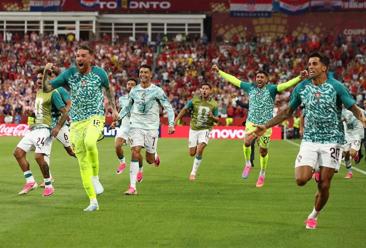 FOTO: Comeback Portugal Hentikan Langkah Kroasia