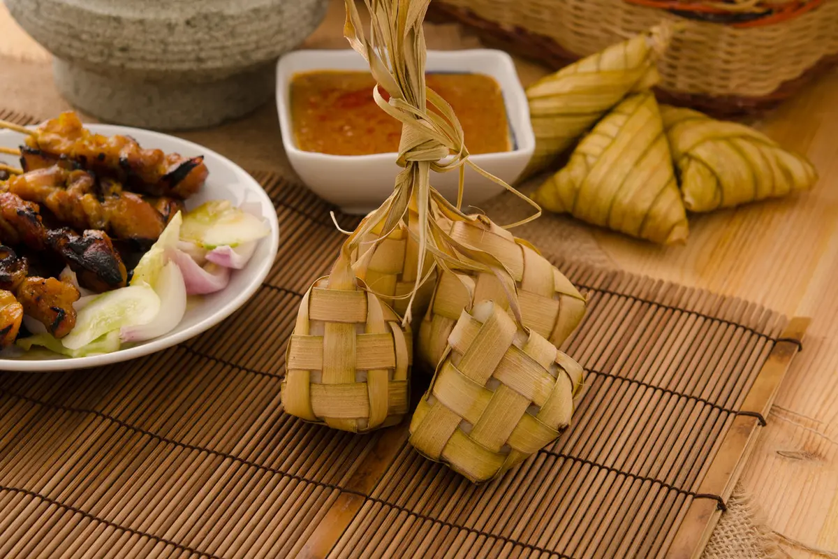 Makna Ketupat