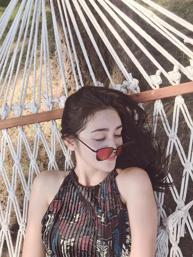 Sempat Dibully Punya Wajah Freckles, Ini 7 Potret Ranty Maria Tanpa Makeup
