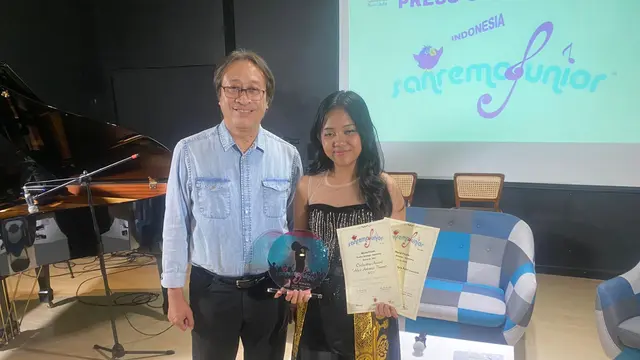 Purwa Caraka bersama Carissa Angel.