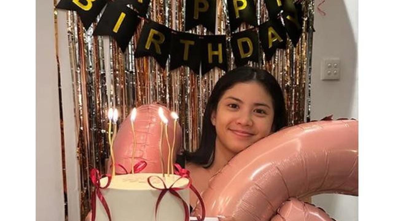 8 Artis Populer Ini Lahir Tanggal 1 Januari, Rayakan Bersamaan Tahun Baru