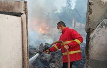 Kerugian Rp1,5 Miliar Akibat Kebakaran Gudang Demak: Satpol PP Berhasil Padamkan Api