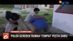 Dari tangan tersangka polisi menyita 21 paket sabu siap edar dan alat isap sabu.