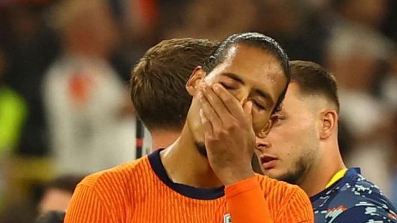 Hingga akhirnya Belanda harus mengalah oleh Inggris dengan skor 2-1. Foto: REUTERS<br>