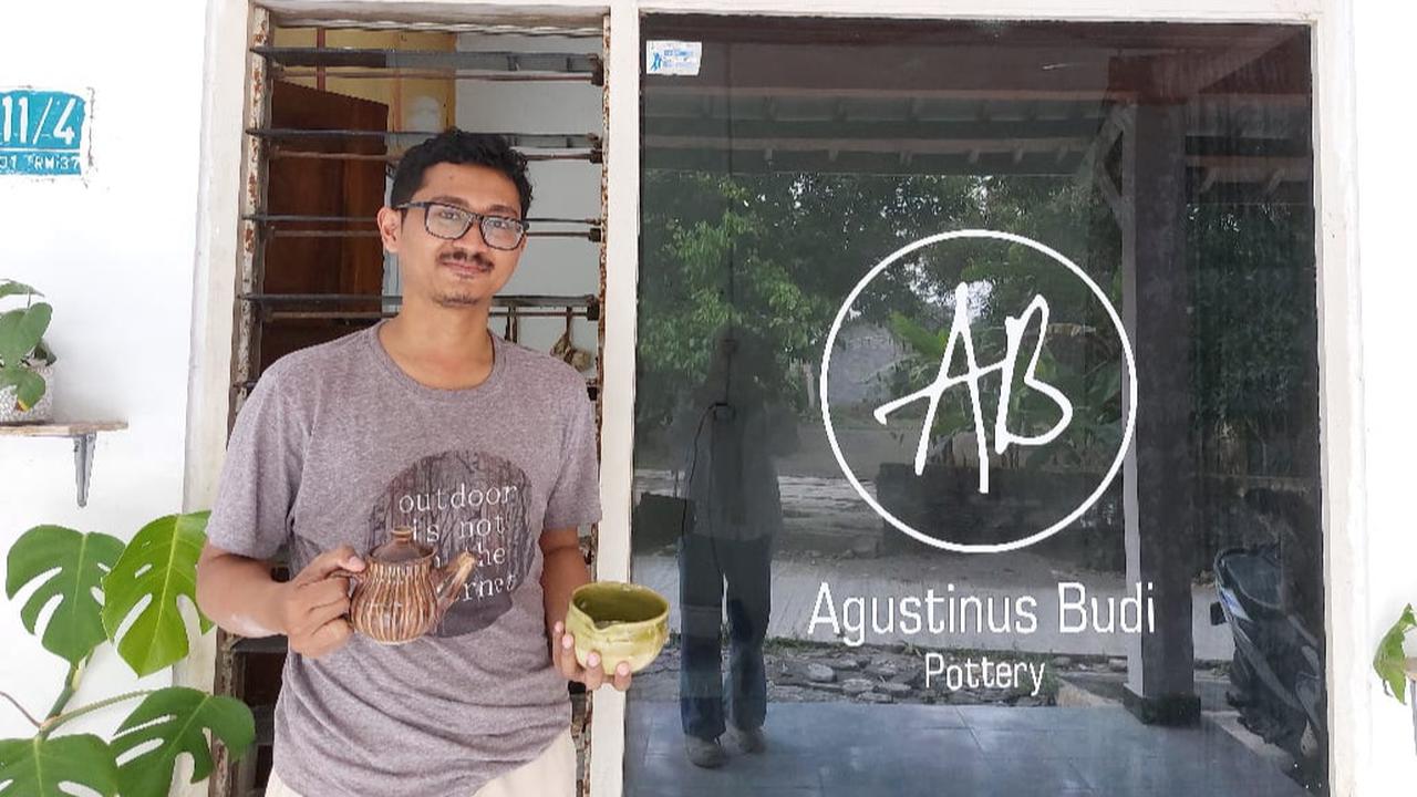 Dari Teknik ke Keramik, Ini Kisah Perjalanan AB Pottery UMKM Binaan BRI yang Tembus Pasar Global
