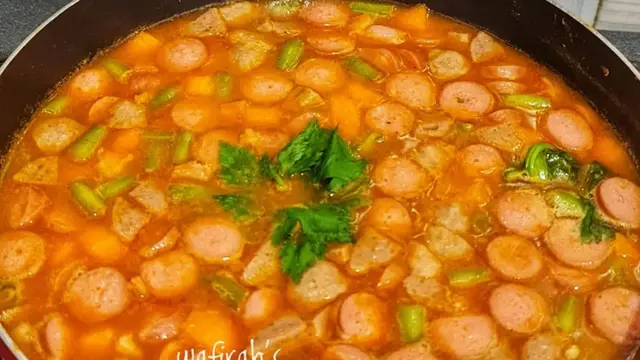 Resep sup merah Surabaya dari akun Cookpad @rikarayung