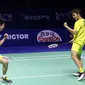 Ganda putra Indonesia, Kevin Sanjaya Sukamuljo/Marcus Fernaldi Gideon, melakukan selebrasi setelah mengalahkan pasangan Denmark, Mathias Boe/Carsten Mogensen, pada laga final China Terbuka Super Series Premier 2017, Minggu (19/11/2017). (PBSI)