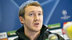 Winger Celtic Glasgow Aiden McGeady di sesi konferensi pers di Aalborg, Denmark, 24 November 2008, jelang laga Liga Champions melawan Aalborg. AFP PHOTO SCANPIX DENMARK - Henning Bagger 
