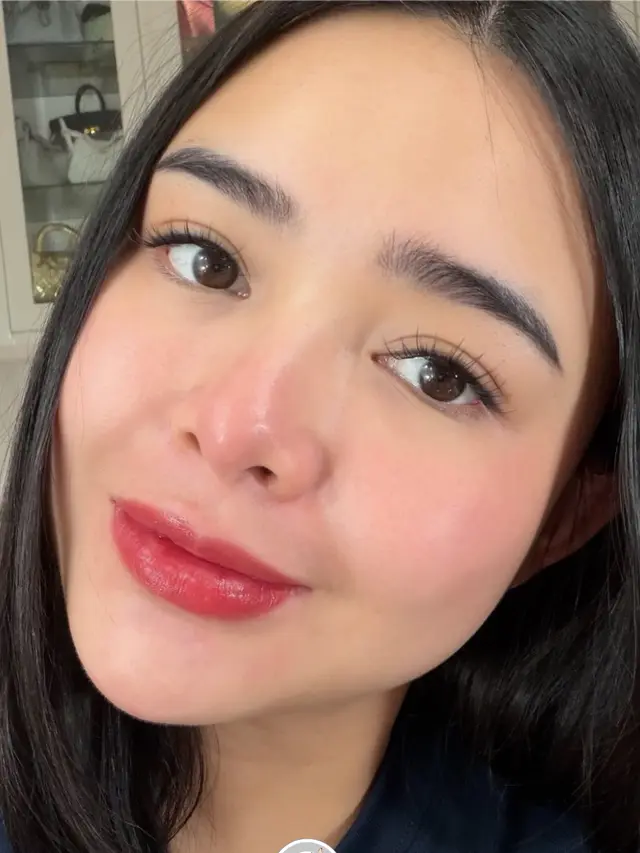 Amanda Manopo Wajah Tampil Glowing Saat Hamil dengan makeup minimalis. [@amandamanopo]