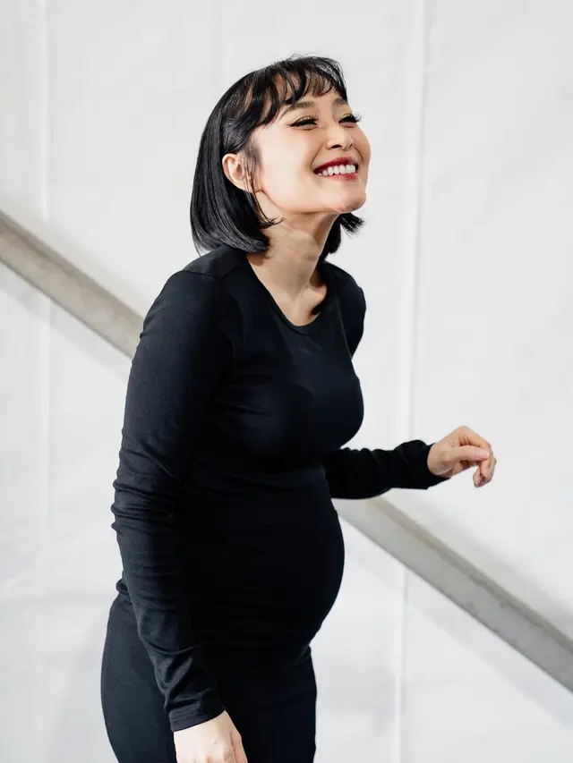 Rinni Wulandari hamil