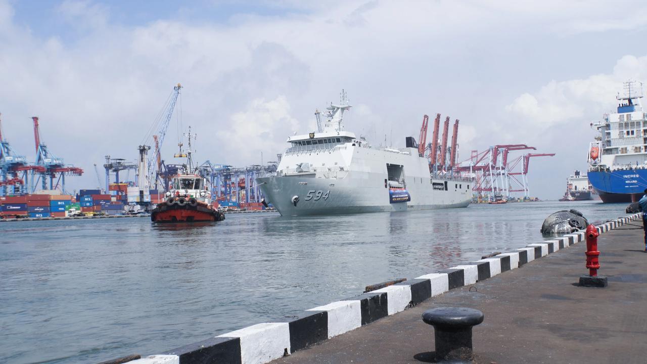 Bantuan Kemanusiaan Kembali Dikirim ke Sumatra, Menko AHY Lepas Keberangkatan KRI Semarang-594
