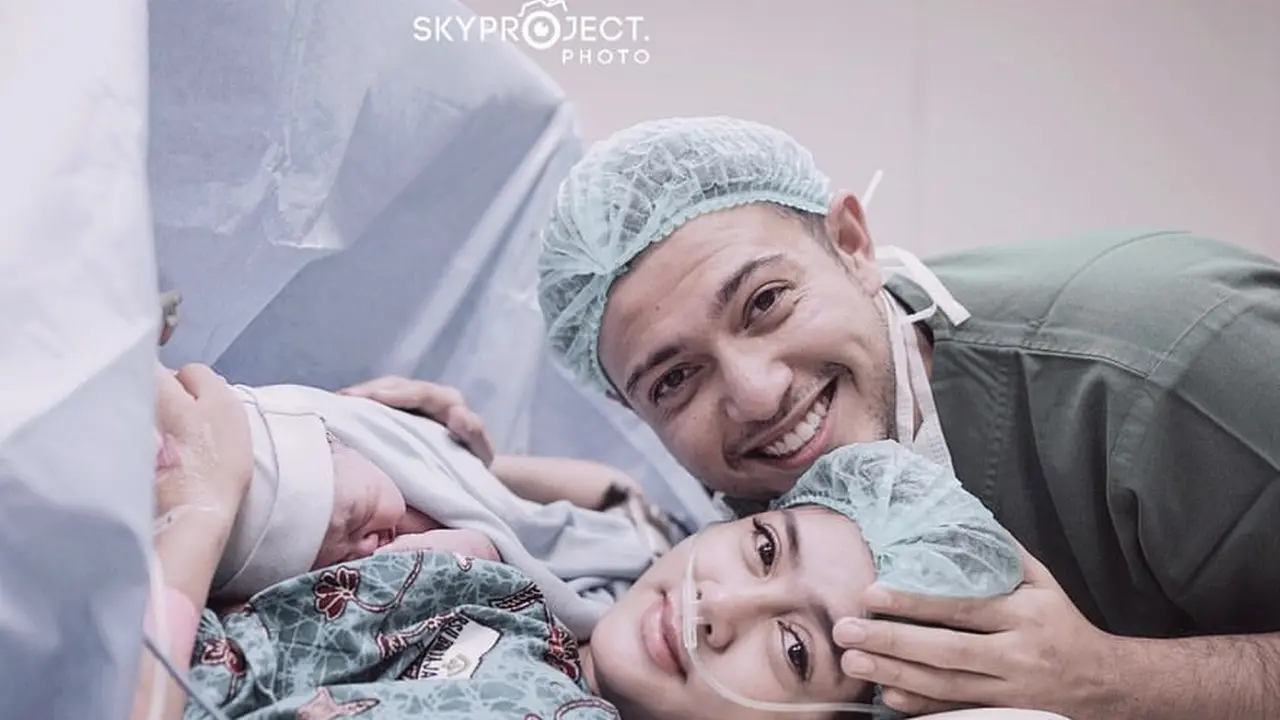 [Fimela] Rifky Balweel dan Biby Alraen