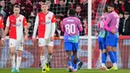 Pemain AC Milan Ruben, Loftus-Cheek (kanan) melakukan selebrasi dengan rekan setimnya setelah mencetak gol kedua ke gawang Slavia Praha dalam pertandingan leg kedua babak 16 besar Liga Europa di Fortuna Arena, Praha, Republik Ceko, Kamis 14 Maret 2024. (AP Photo/Petr David Josek)