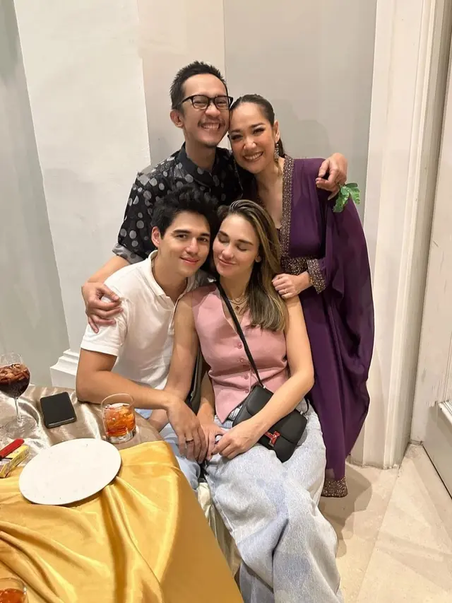 Luna Maya dan Maxime Bouttier